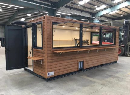 Contenedor de café/bar de 20 pies – Espacio Gastronómico