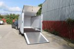 Remolque Fly Pro caja cerrada – panel sándwich y chasis inoxidable AISI-304 (750 kg a 1500 kg) - Imagen 2
