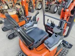 Miniexcavadora compacta 1 ton, motor Kubota 3 cilindros diésel, giro cero - Imagen 6