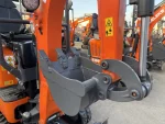 Miniexcavadora compacta 1 ton, motor Kubota 3 cilindros diésel, giro cero - Imagen 7