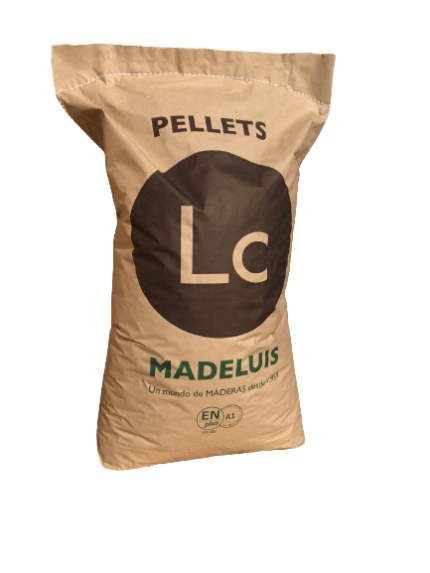Palet de pellets Madeluis Pellet envase eco en sacos de 15 kg para calefacción